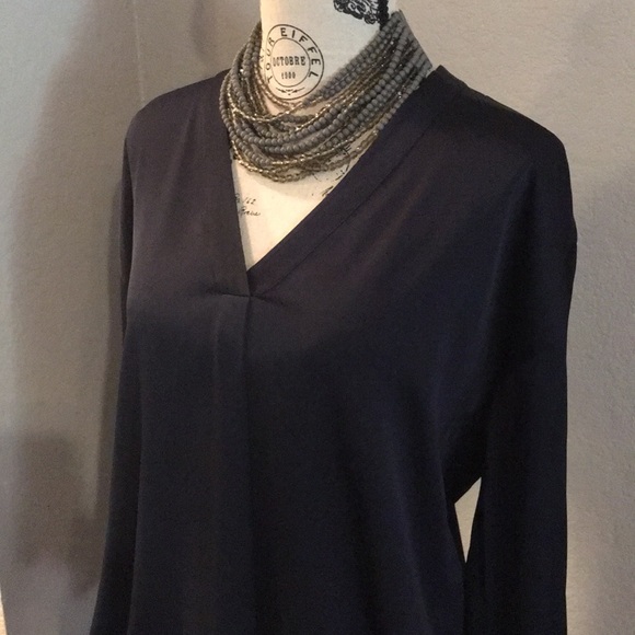 Vince Tops - NWT VINCE long sleeved Silk Blouse.